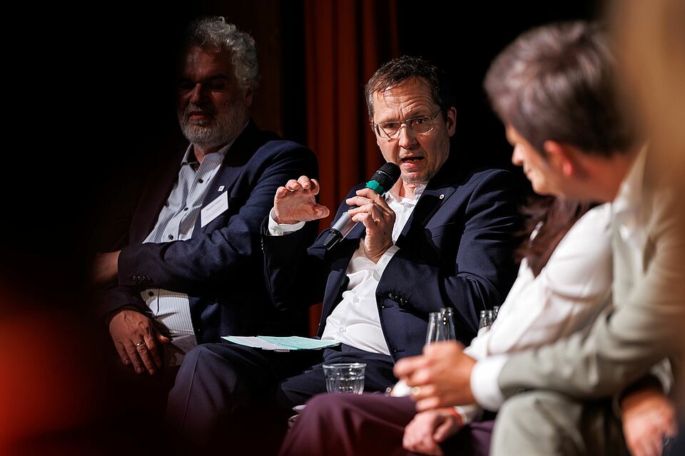 2026-06-08 LIGA-Podiumsdiskussion