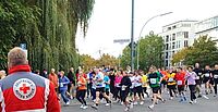 Sanitäter am Rand des Marathons
