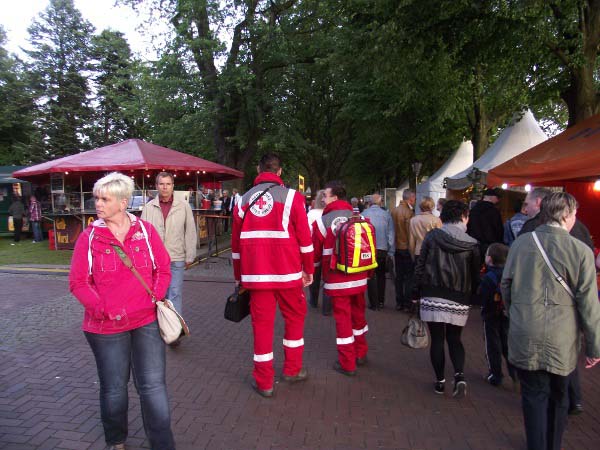 Tegler Hafen 2012 Sanitäter auf Streife