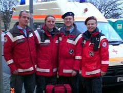 Bereitschaft vom DRK Spandau übernimmt Sanitätsdienst auf dem Weihnachtsmarkt 2012